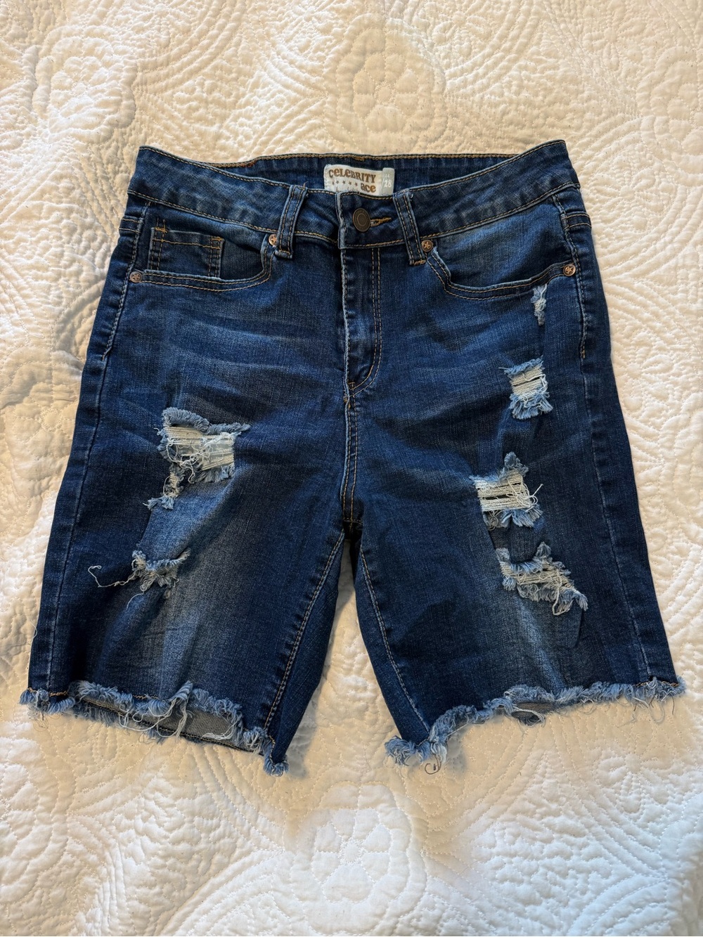 Celebrity Ace Bermuda Jean Shorts Size 7/28